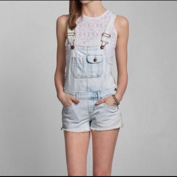 Abercrombie & Fitch Overalls Light Wash Shorts - Picture 8 of 8